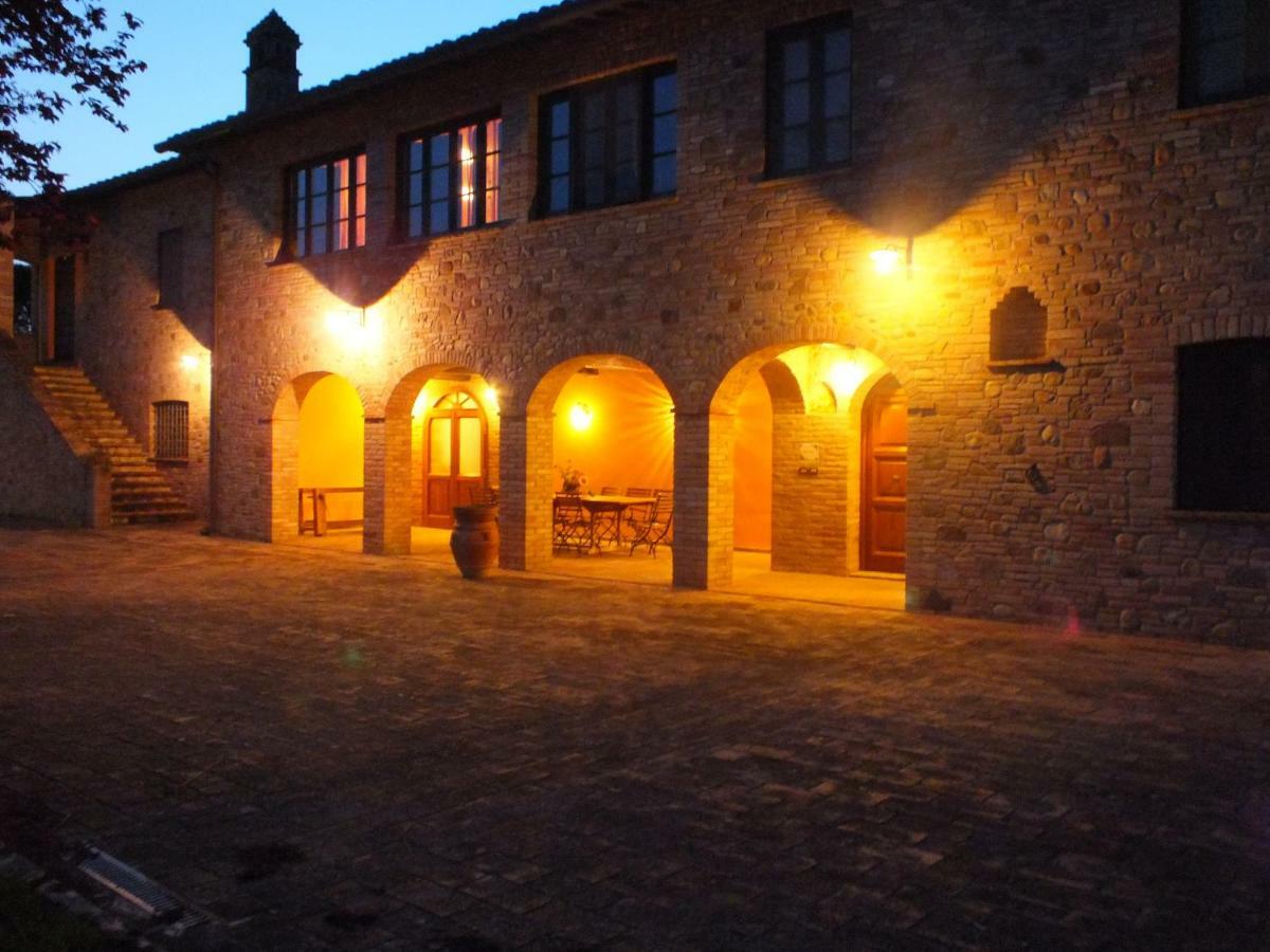 Agriturismo Wine Casale Villa Chiara Torgiano Dış mekan fotoğraf