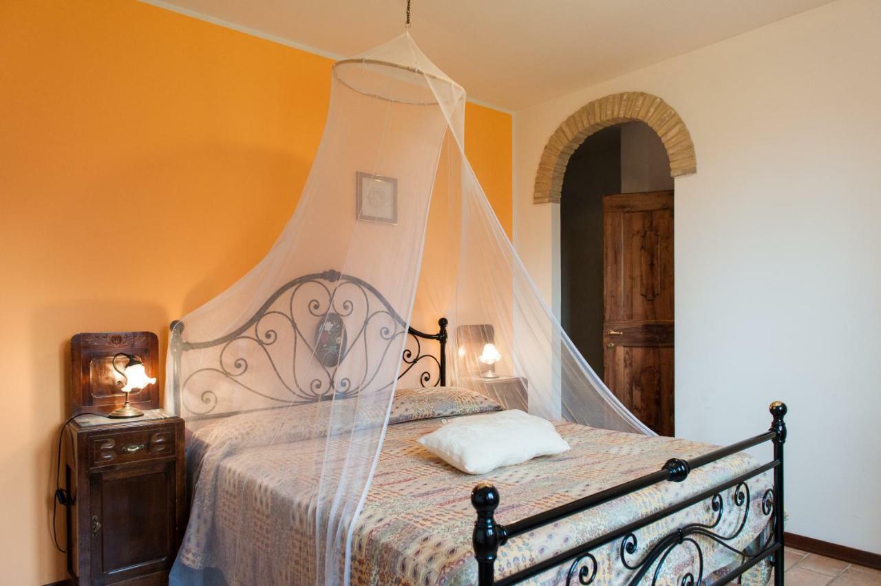 Agriturismo Wine Casale Villa Chiara Torgiano Dış mekan fotoğraf
